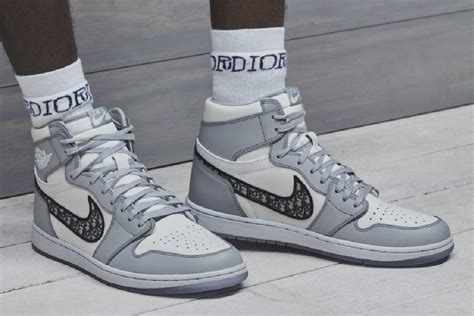 jordan dior biden|Dior x Jordan 1 Was the Inauguration’s Most Talked About .